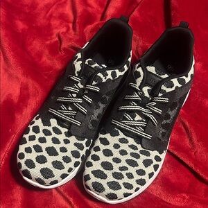 Avia Black and White Memory Foam Sneakers